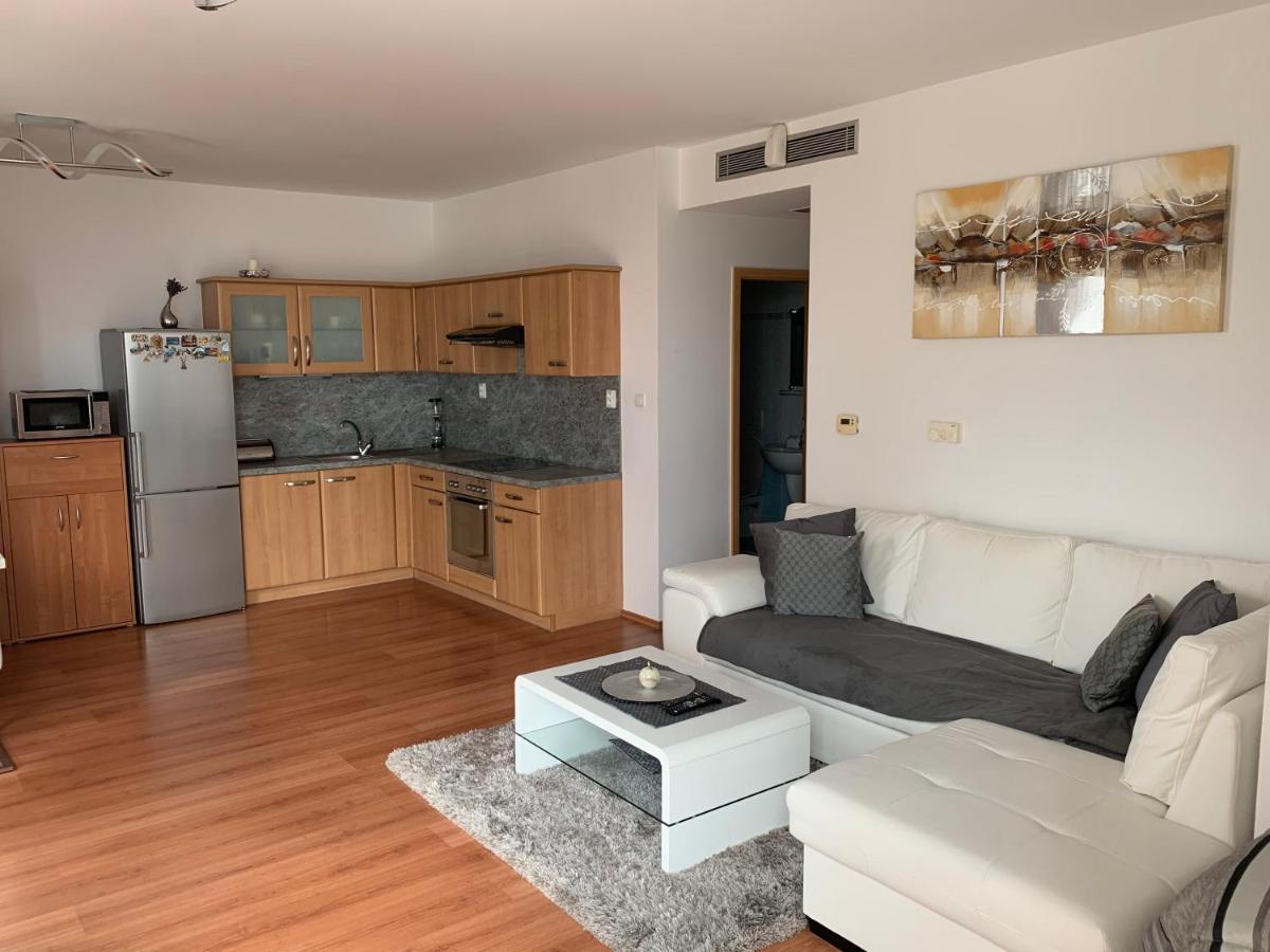 Vienna Gate Apartment Bratislava Extérieur photo